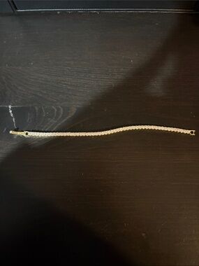 Tennis bracelet